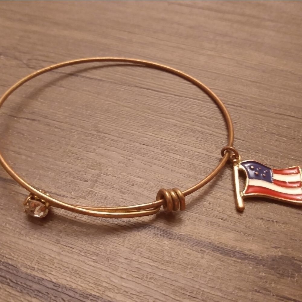 Bronze flag Crystal‎ bracelet
